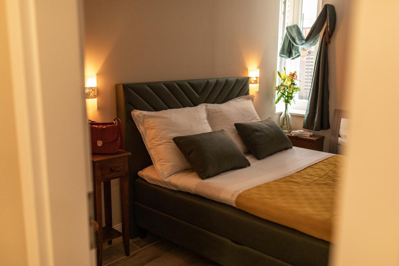 Stanley Helenski - Apartment In Old Town Šibenik Екстериор снимка
